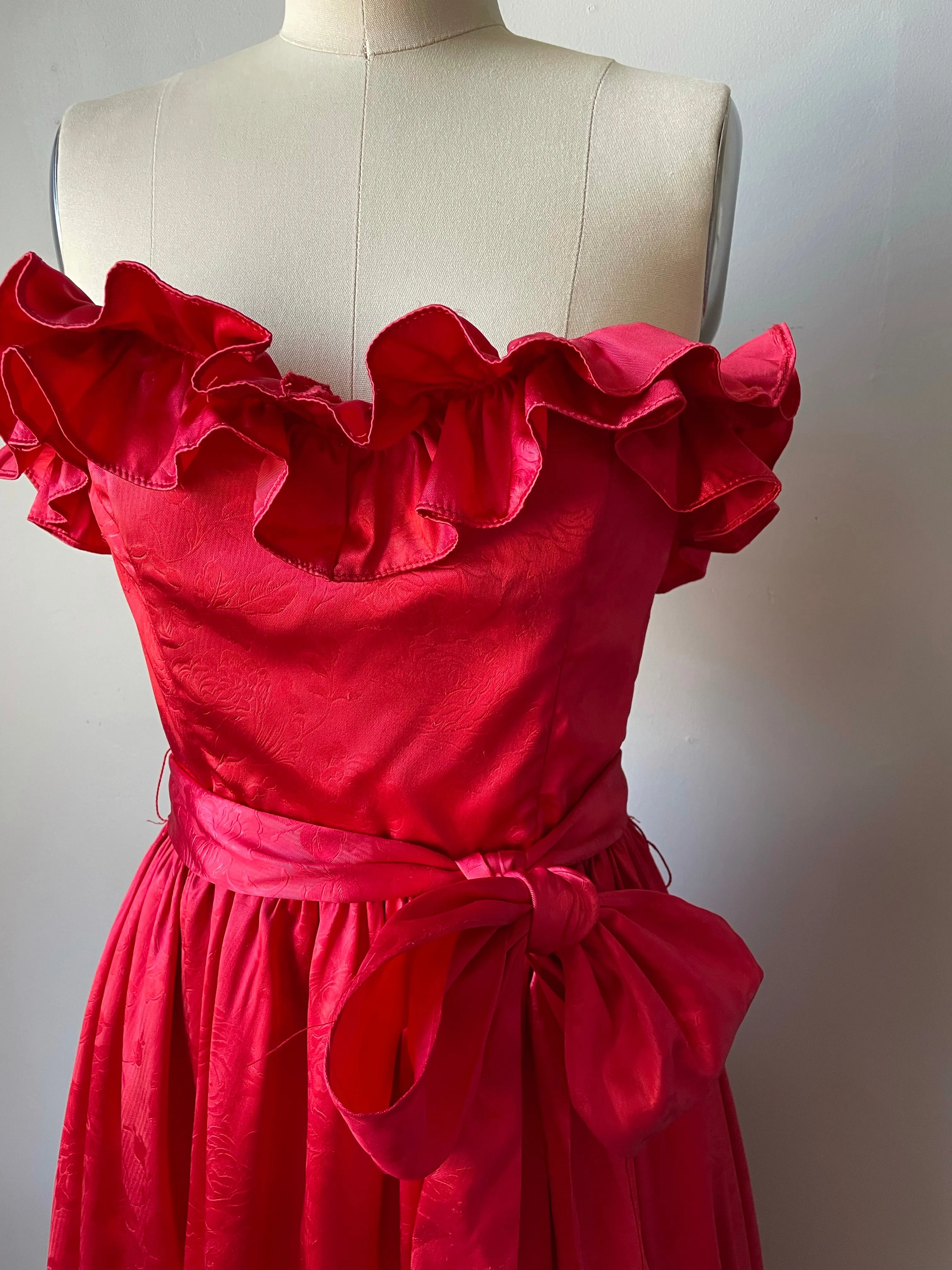 1980s GUNNE SAX Dress Satin Red XS