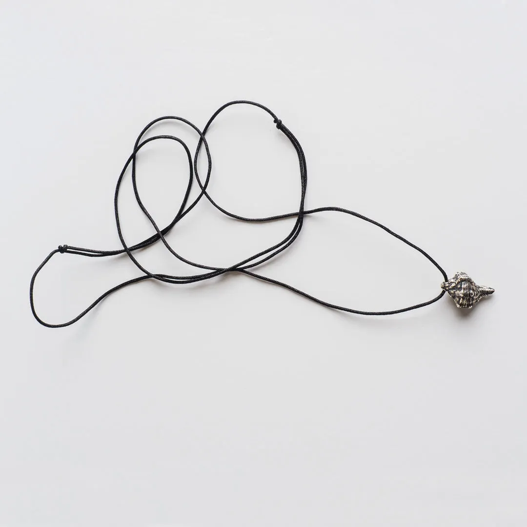 Extravaganza seashell - casual cord necklace - silver 925 - black oxidation