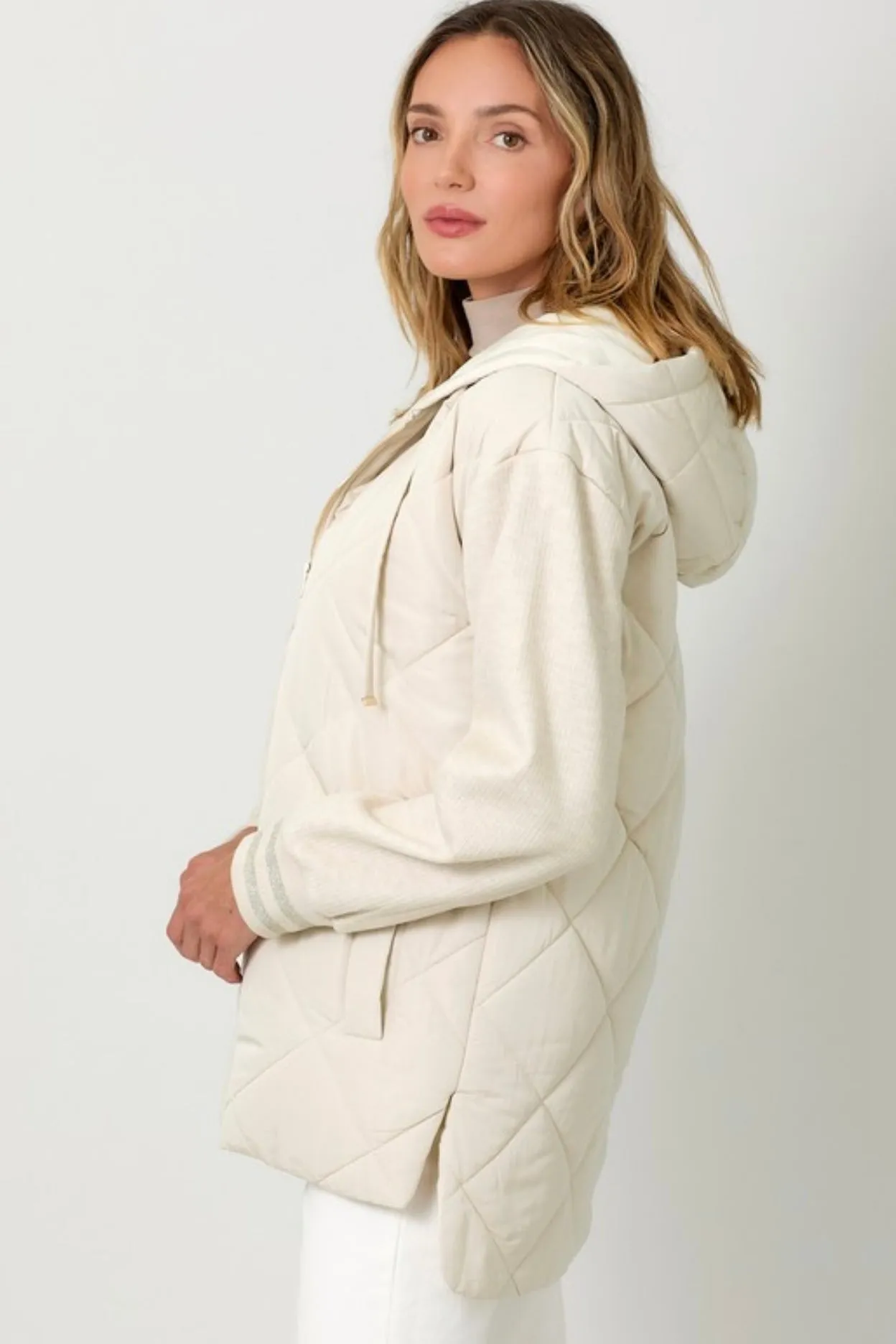 Ivory Mixed Sleeve Puffer Jacket