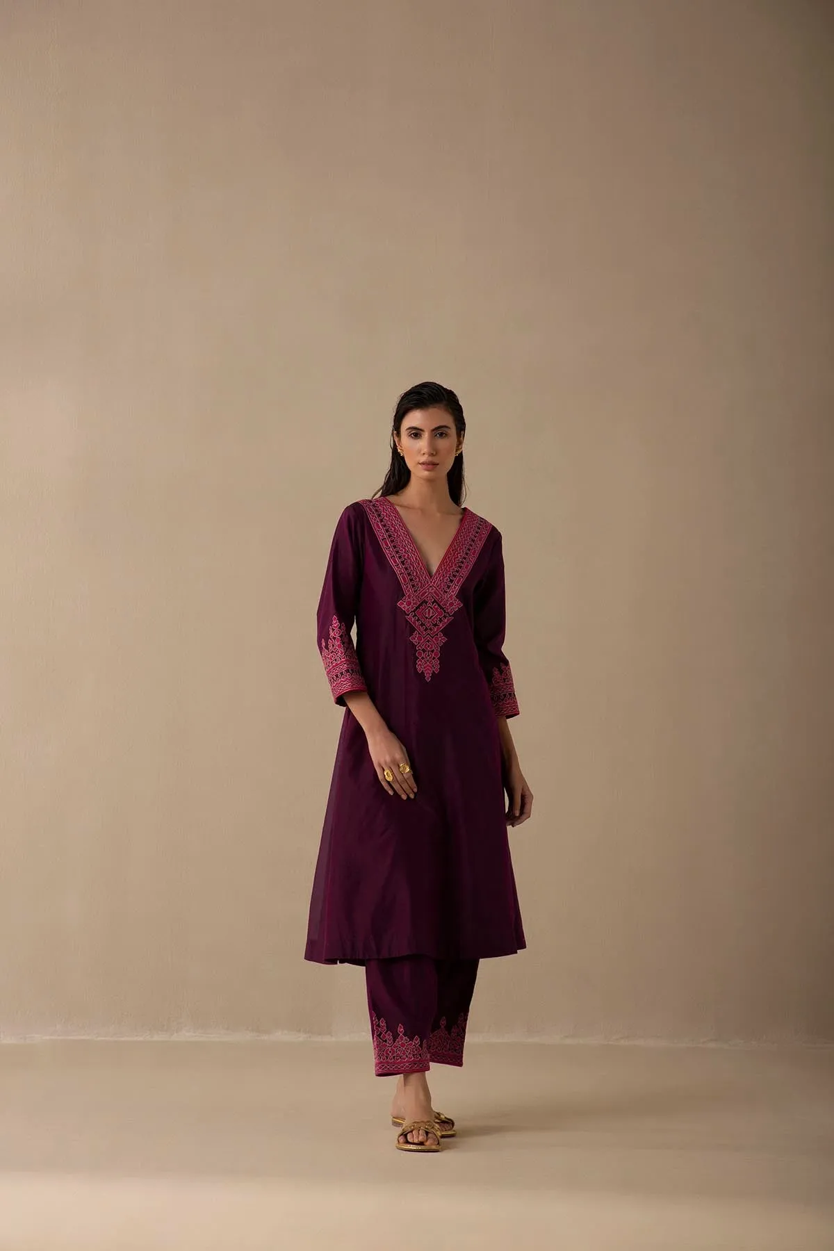 Khwabeeda Kurta Set