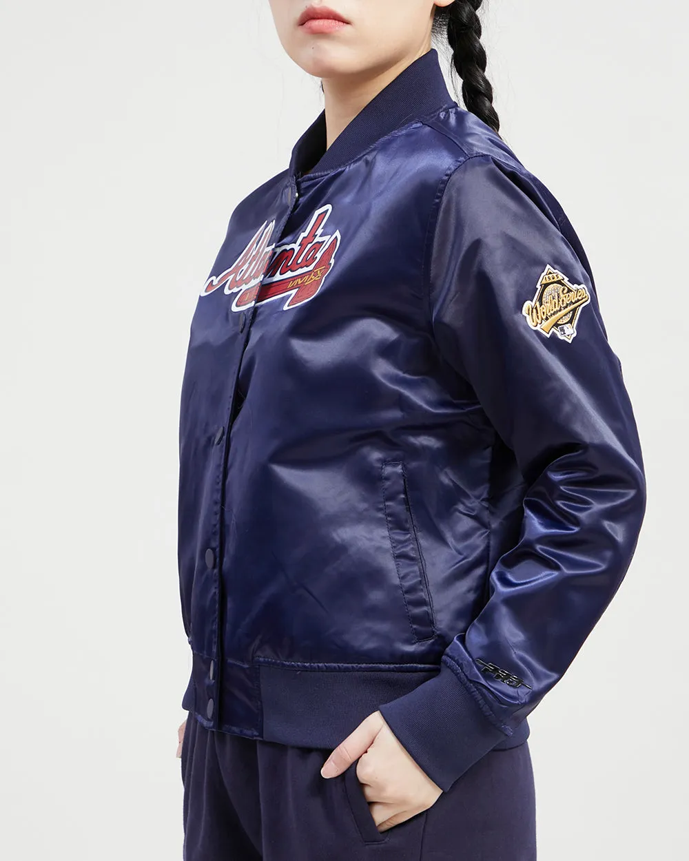 MLB ATLANTA BRAVES CLASSIC WOMEN'S SATIN JACKET (MIDNIGHT NAVY)