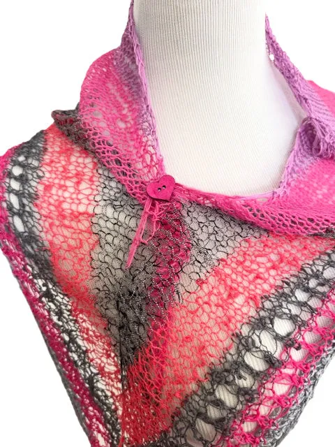 New! Pendola, a petite shawl