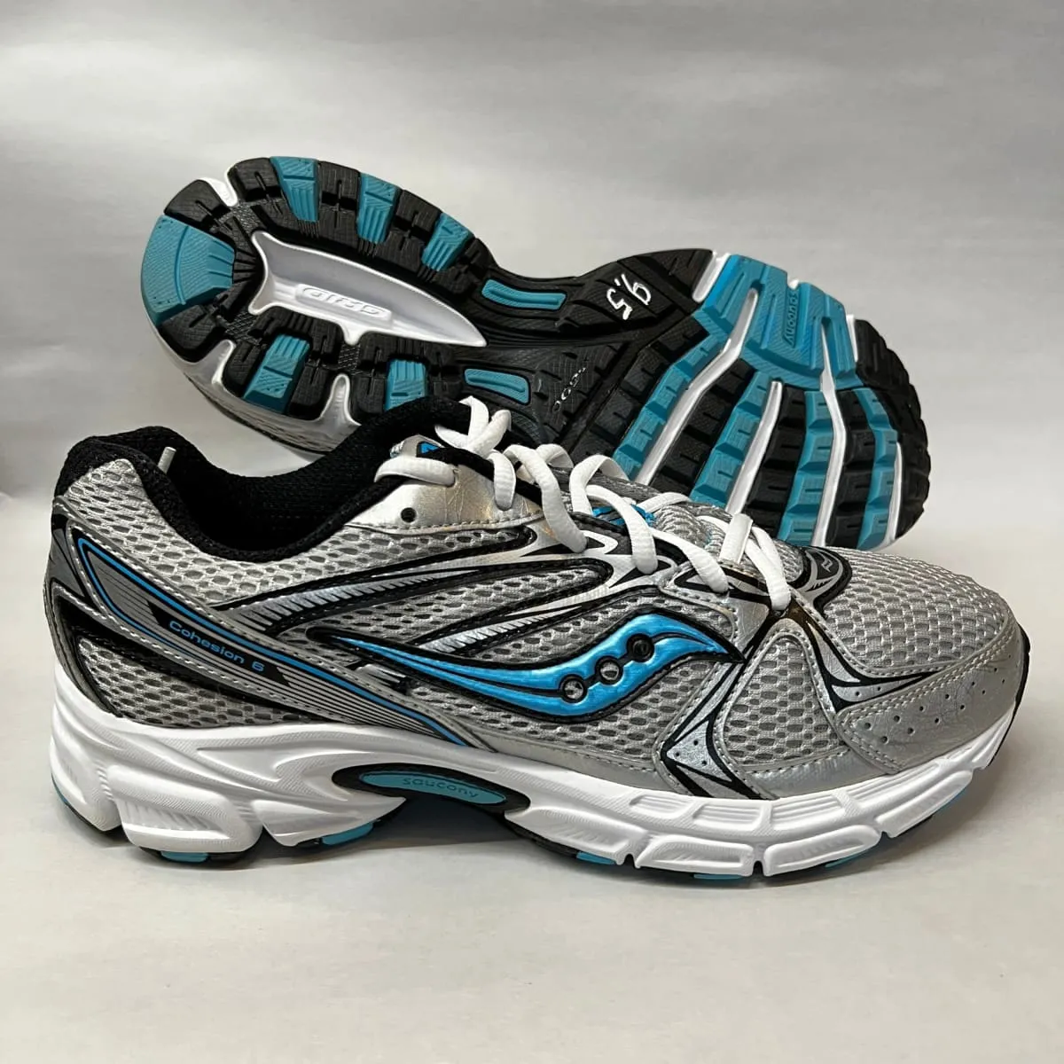 SAUCONY Women's Grid Cohesion 6 -Silver/ Lt. Blue- Running Shoe -Preowned