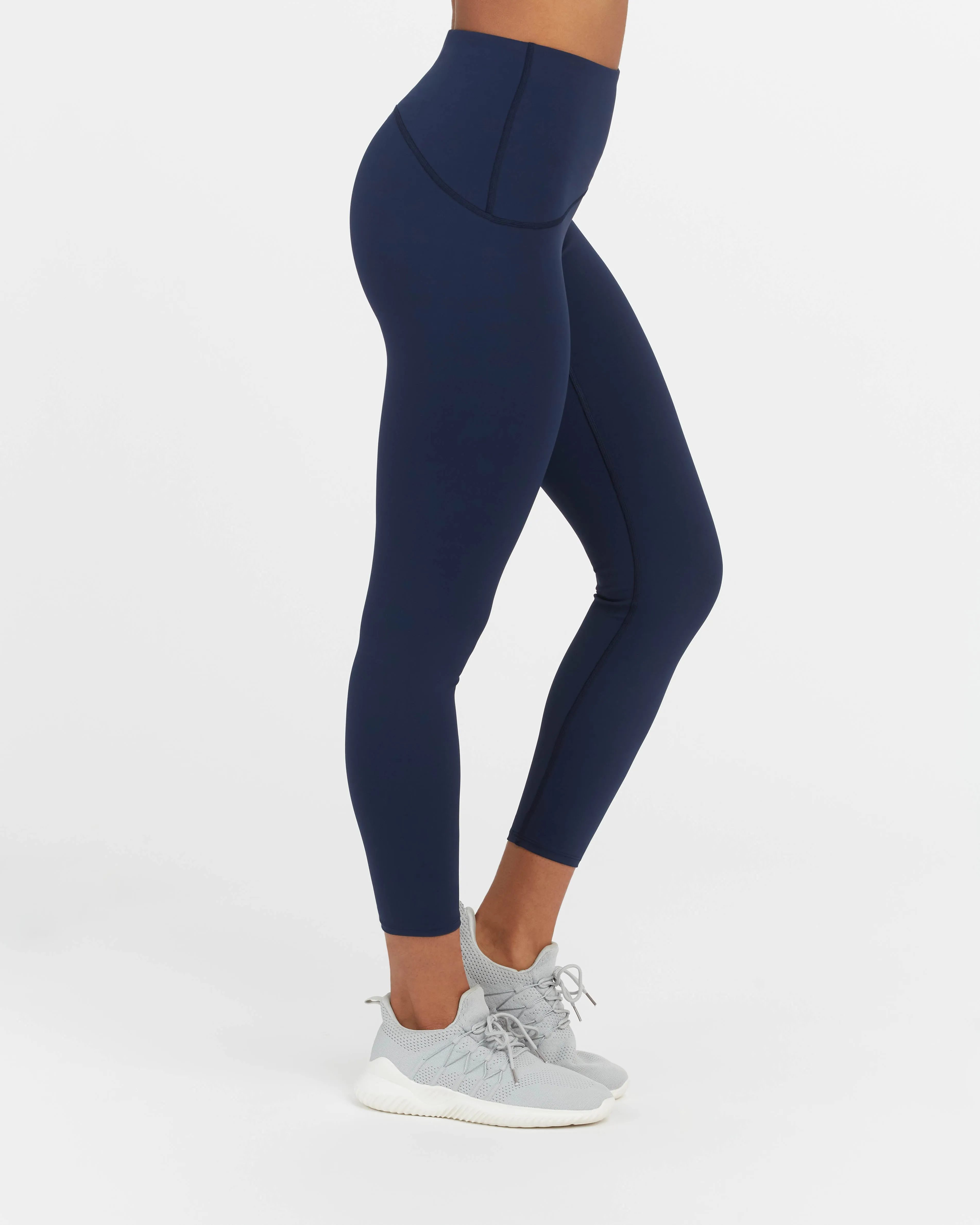 SPANXshape™ Booty Boost® 7/8 Leggings