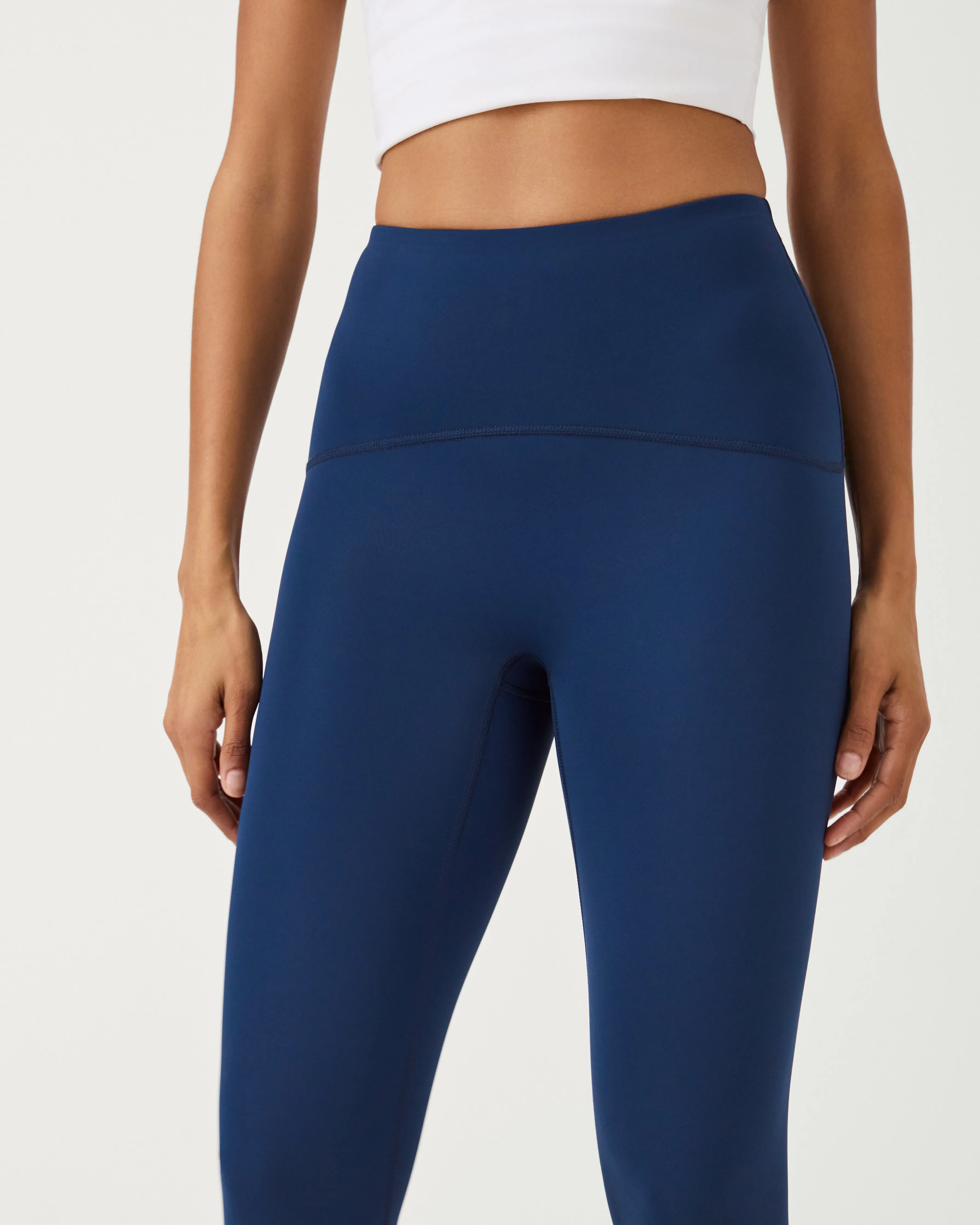 SPANXshape™ Booty Boost® 7/8 Leggings