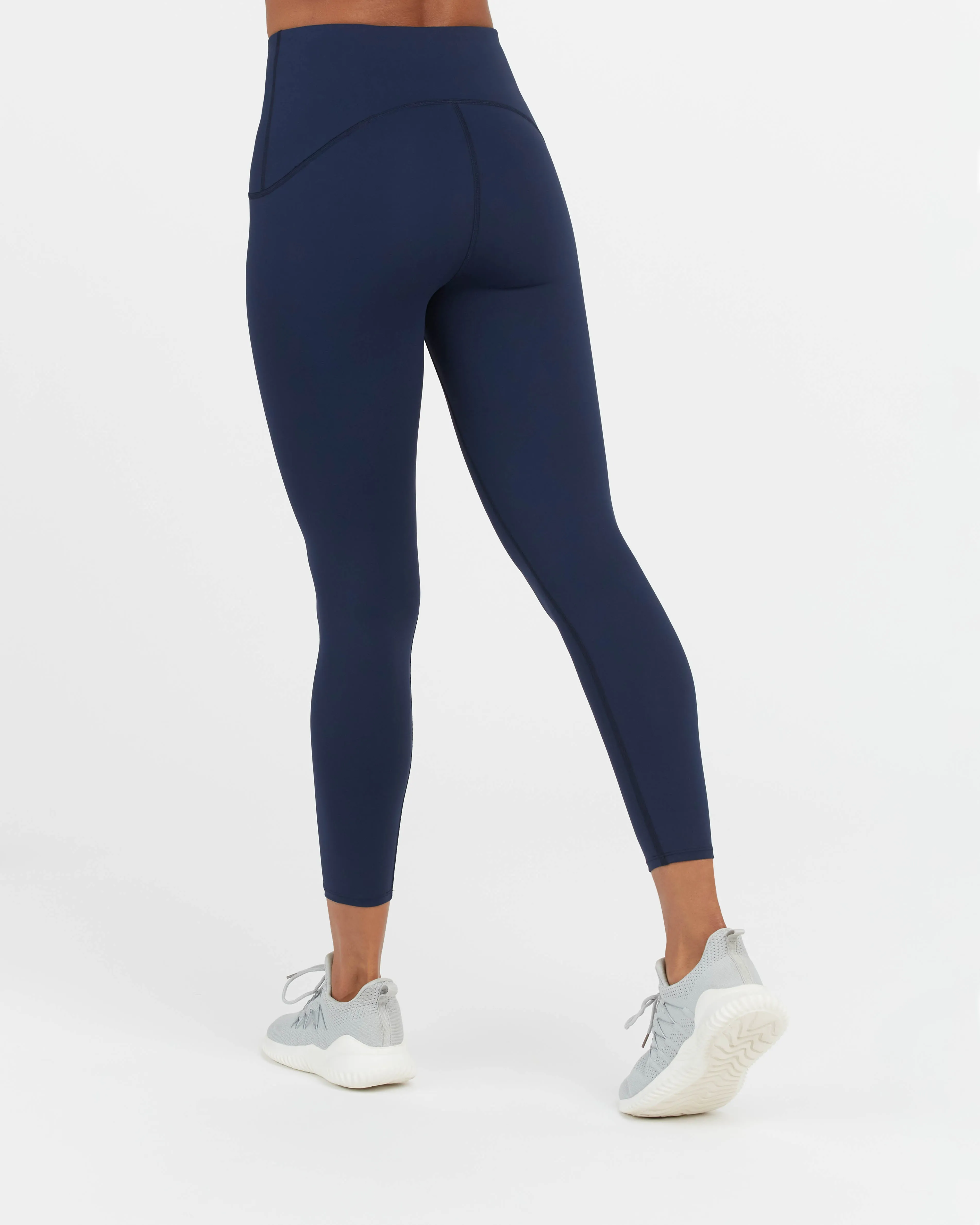 SPANXshape™ Booty Boost® 7/8 Leggings