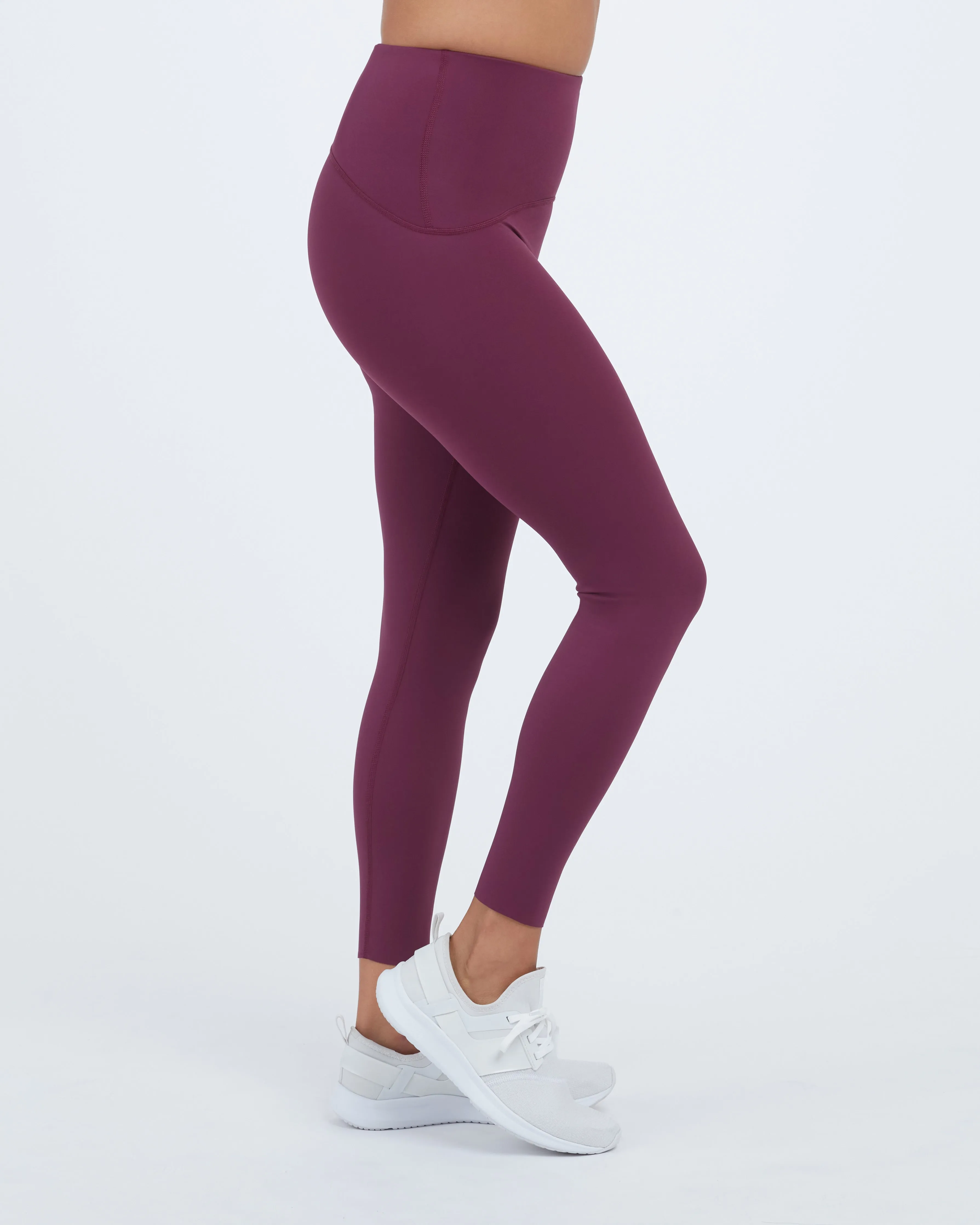 SPANXshape™ Booty Boost® 7/8 Leggings