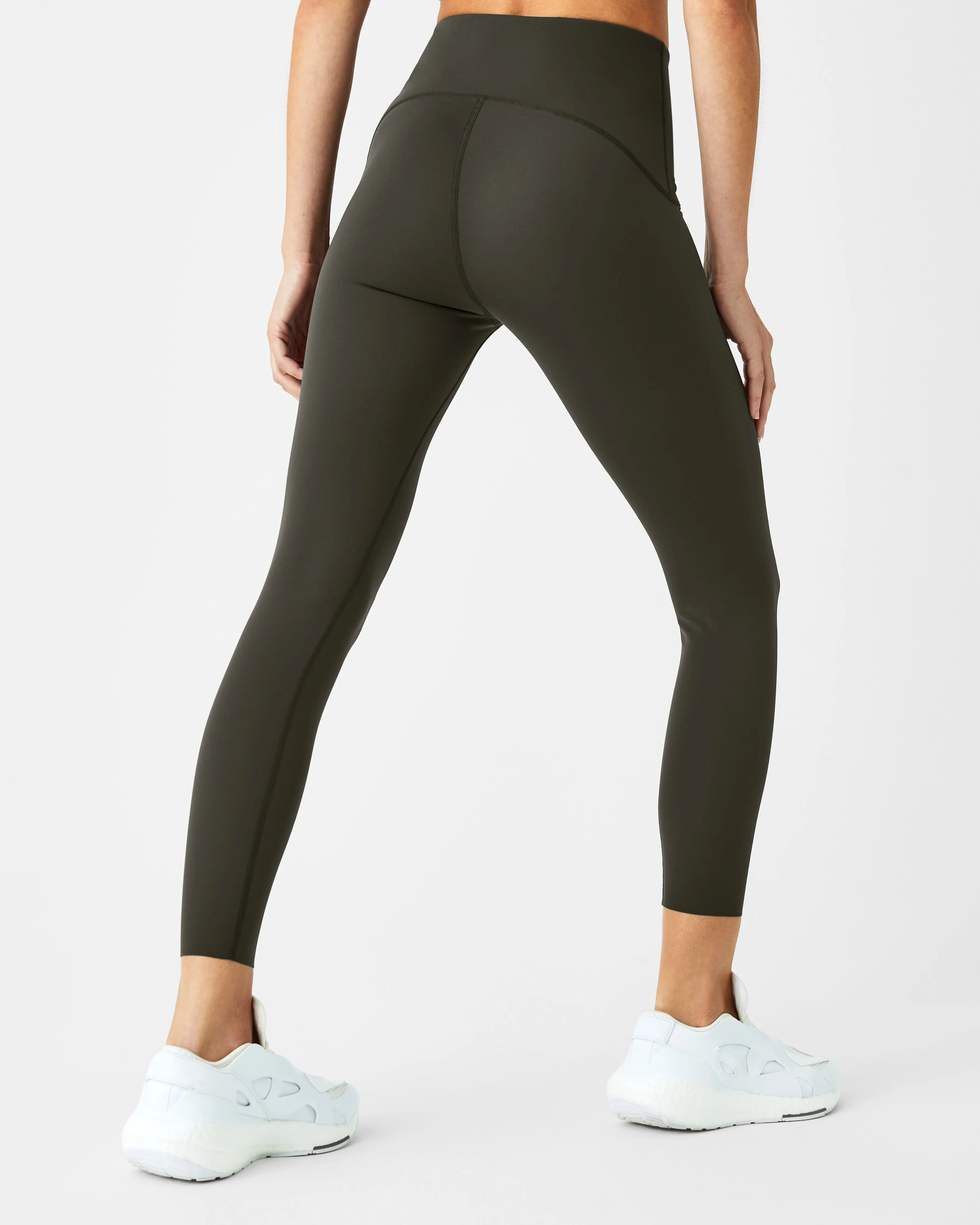 SPANXshape™ Booty Boost® 7/8 Leggings