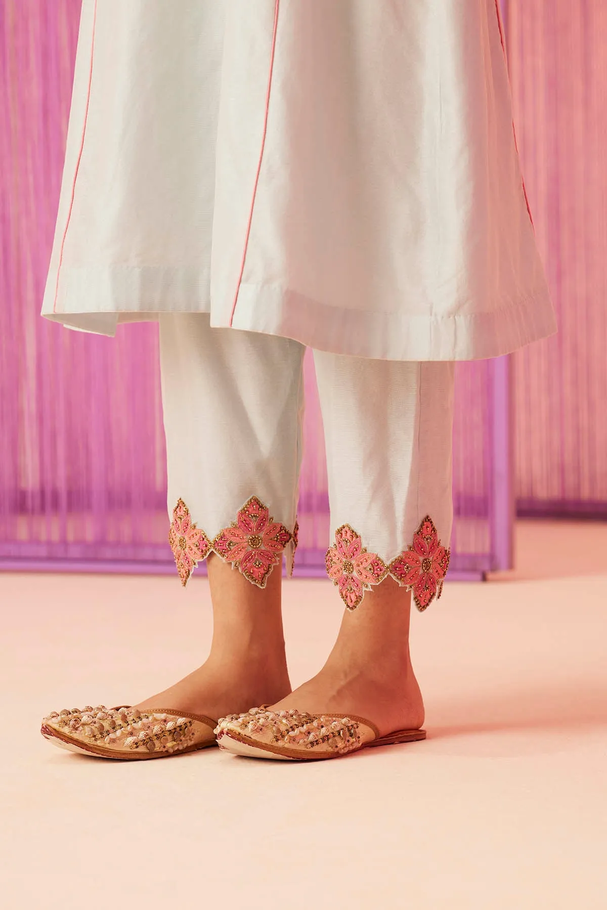 Summer Blooms V-Neck Kurta Set