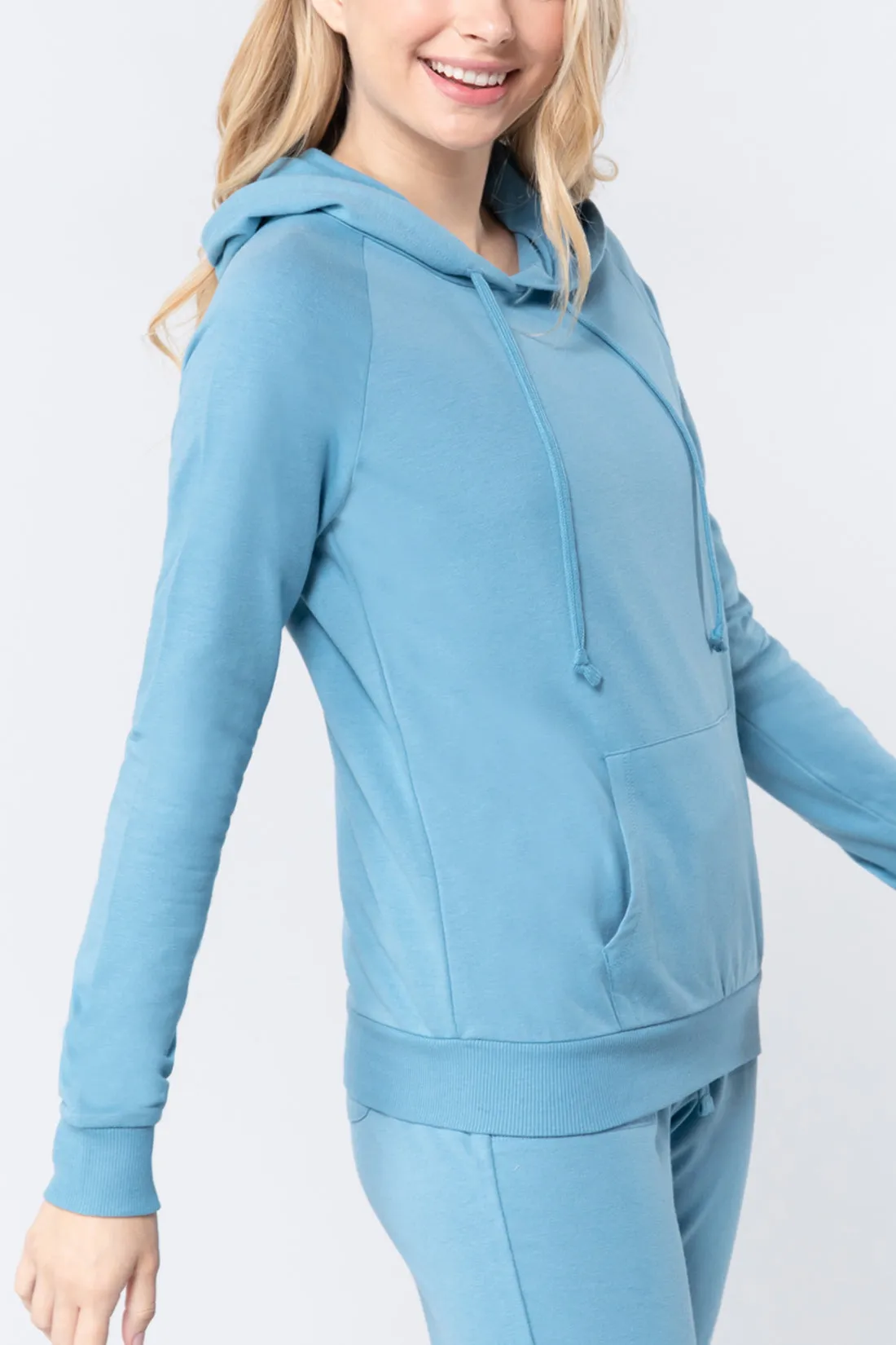 Women's Solid Casual Long Sleeve Hoodie with Kangaroo Pocket (FWH1078)